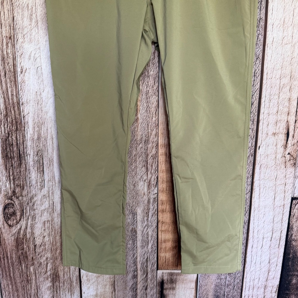 Under Armour Straight Fit Performance Pants Khaki Golf Travel Waist 34 NWT - Picture 4 of 10